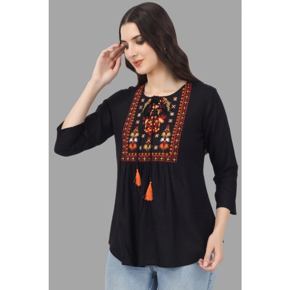 Generic Women's Embroidered Short Length Rayon Tunic Top (Black)