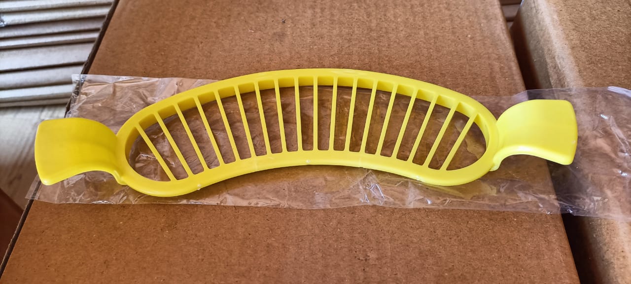 2084 Plastic Banana Slicer/Cutter With Handle 